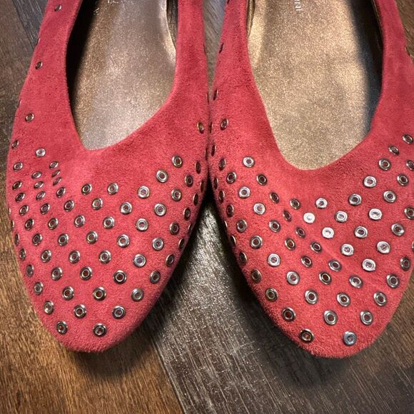 Attilio Giusti Leombruni (AGL) berry red suede ballet flats with metal embellish - Picture 2 of 9